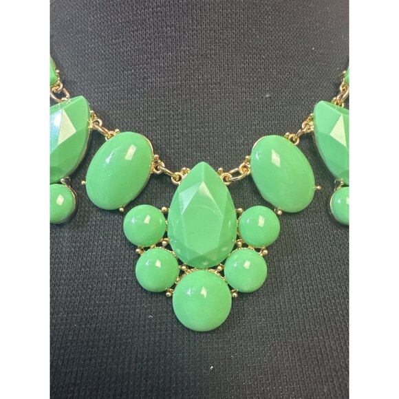 Mint Green Statement Bib Necklace Goldtone 17 inch - Picture 3 of 4